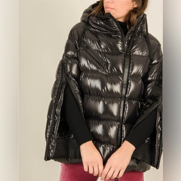 New Moncler liriope quilted glossed-shell down jacket in olive green color - Picture 4 of 14